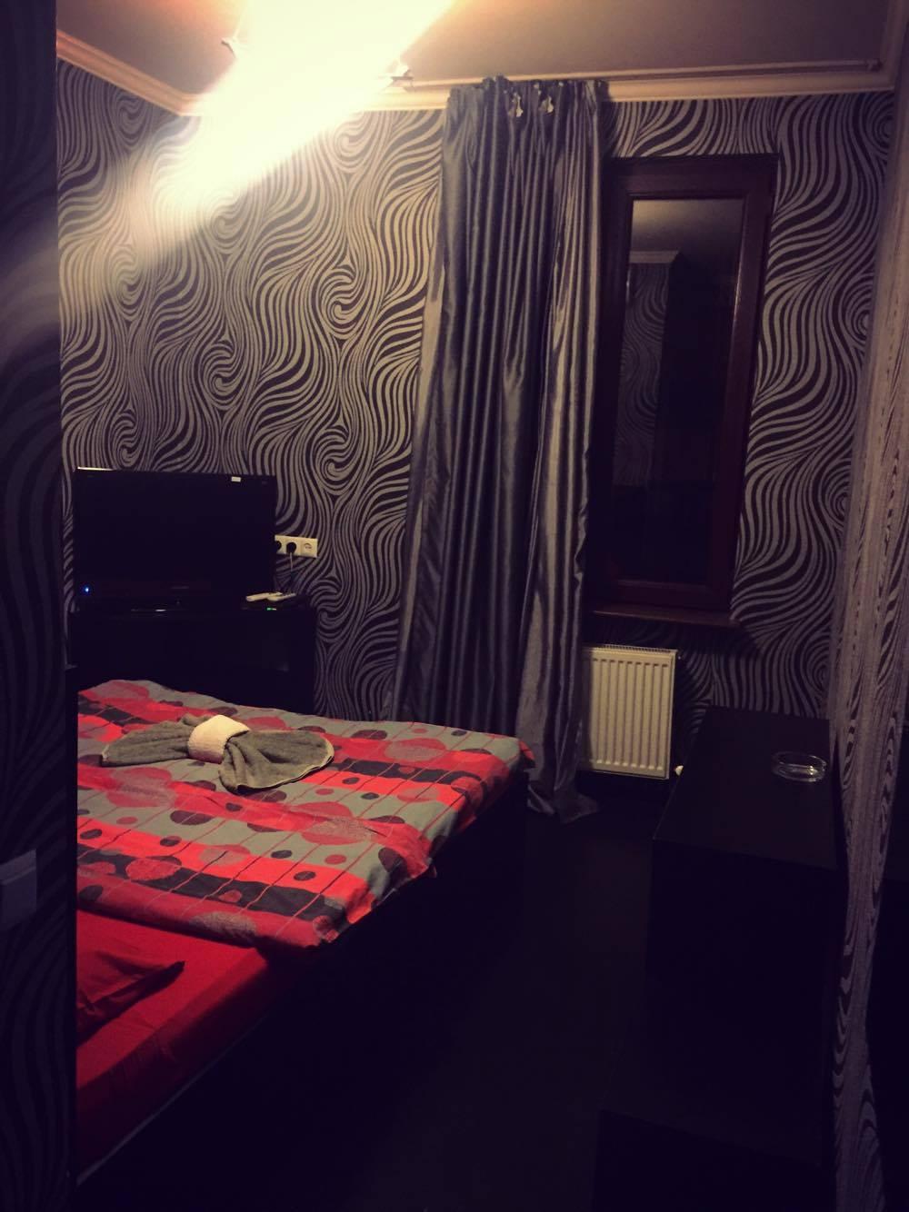 Hotel Cristal Palace Тбилиси Екстериор снимка
