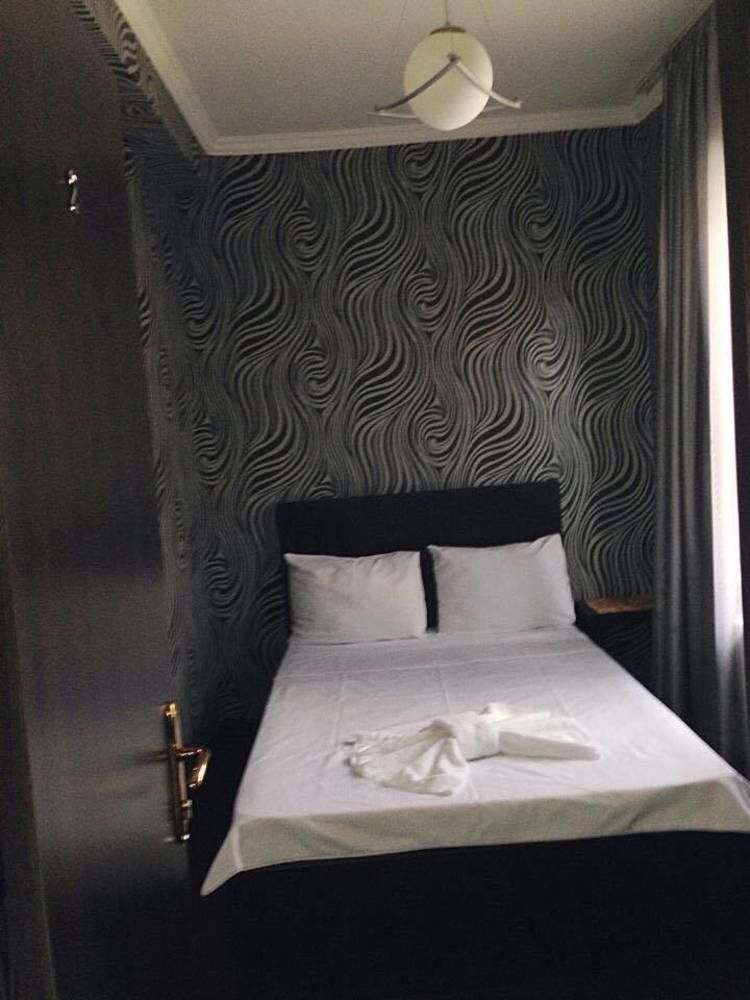 Hotel Cristal Palace Тбилиси Екстериор снимка